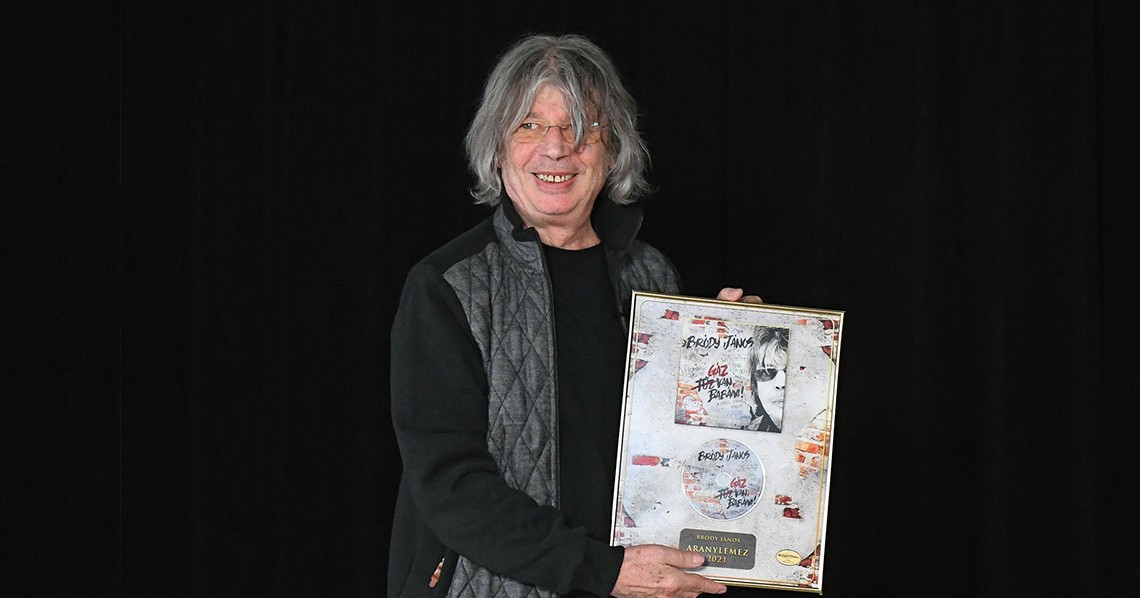 Bródy János Gáz van babám! című kiadványa aranylemez lett Bródy János Gáz van babám! című kiadványa aranylemez lett